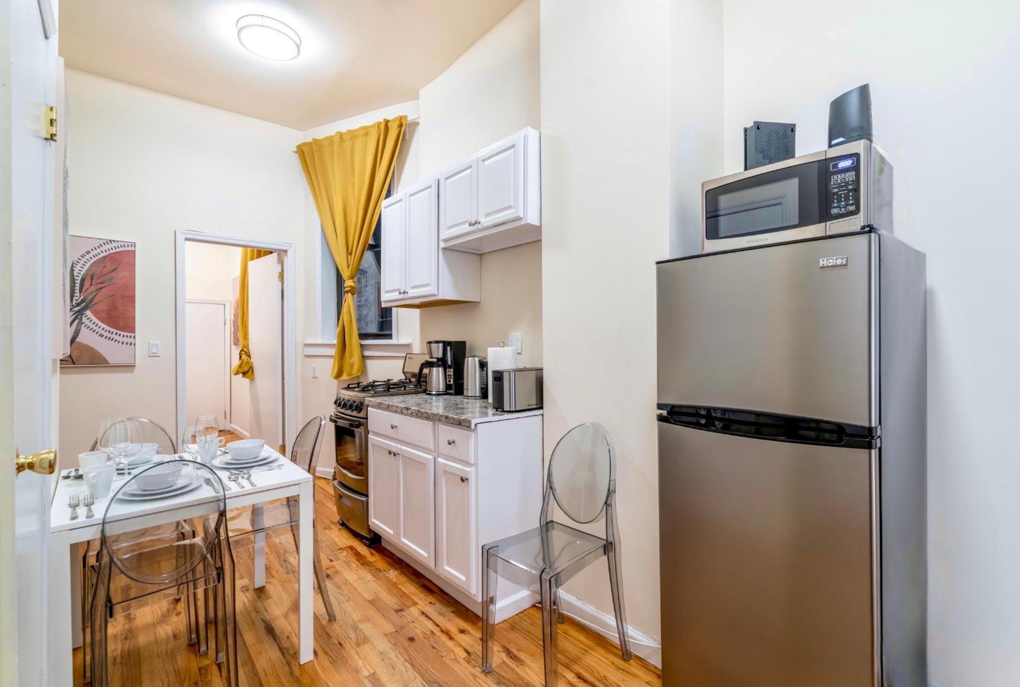 2 Bedroom Hidden Upscale Oasis New York Exterior photo